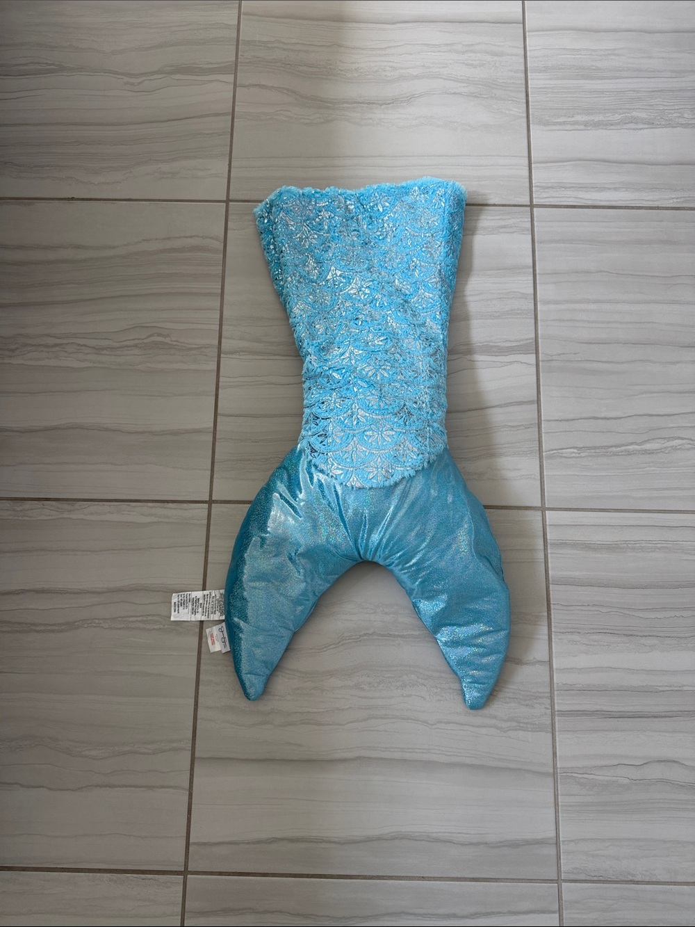 Jessica Simpson Kids Blue Mermaid Tail Blanket